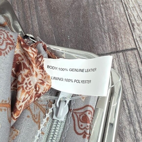 HOBO Lauren Wallet Clutch Embossed Black Leather Floral Lined Kiss Lock Fold New - Picture 9 of 14